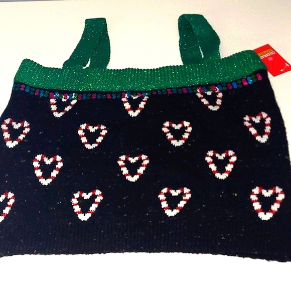 Holiday Top - Picture 1 of 5
